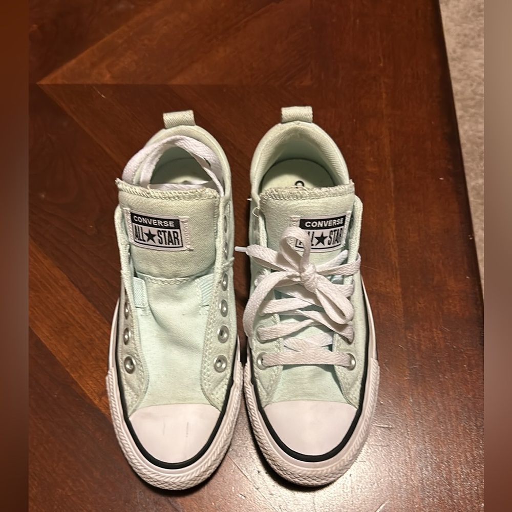 Light Blue/Green Converse All Star Lowtops women’s 6.5